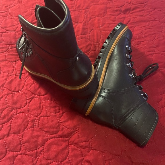 Booties - Picture 3 of 5